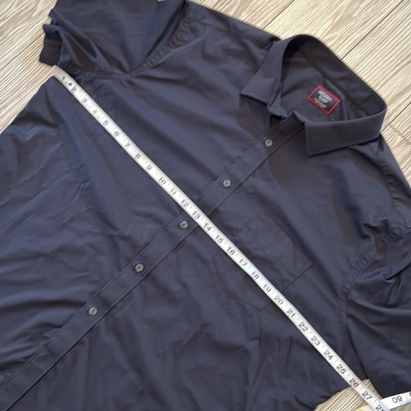 UNTUCKit Gironde Short Sleeve Shirt - Picture 5 of 8